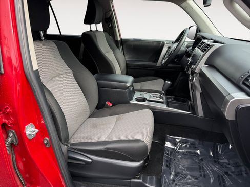 Used 2024 Toyota 4Runner SR5 image 19