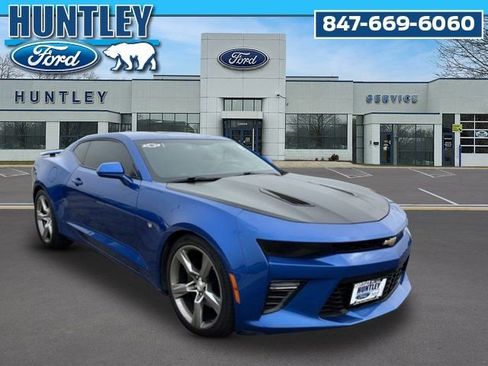 Used 2016 Chevrolet Camaro SS image 3
