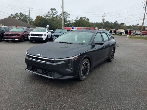 New 2025 Kia K4 EX image 4