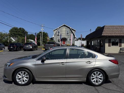 Used 2015 Subaru Legacy 2.5i Premium AWD/4WD image 2