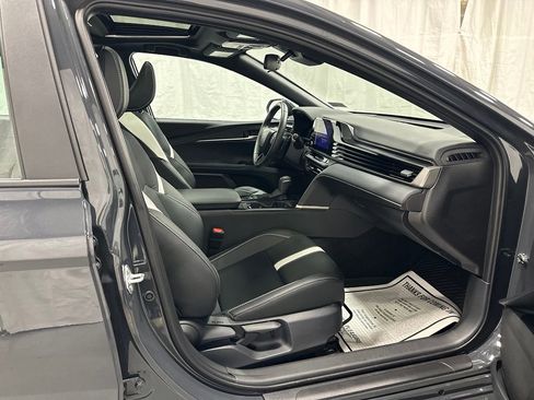 Used 2026 Toyota Camry SE FWD image 59