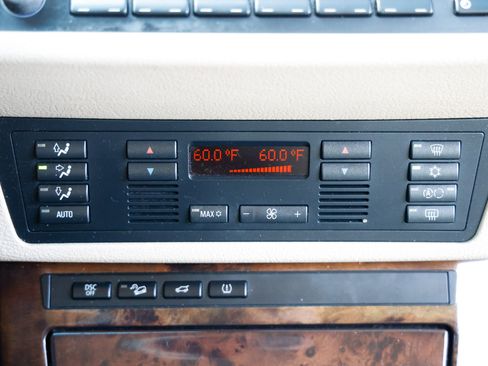 Used 2006 BMW X5 3.0i image 30