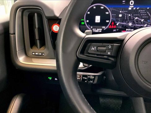 Used 2024 Porsche Cayenne image 66