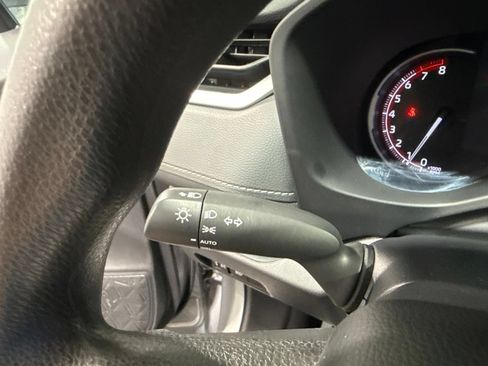 Used 2024 Toyota RAV4 XLE AWD/4WD image 37