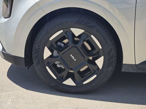 New 2026 Kia Carnival EX FWD image 8