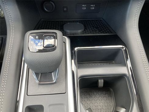 New 2026 Nissan Pathfinder Platinum w/ Cargo Package image 16