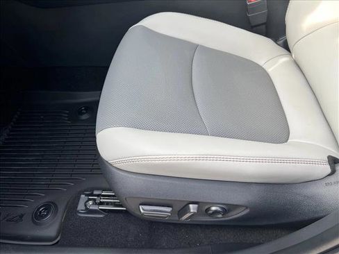 New 2025 Toyota RAV4 Limited image 4