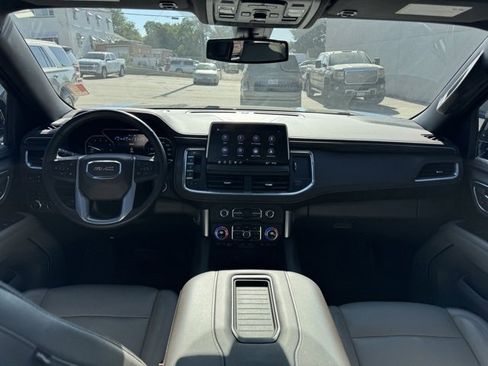 Used 2021 GMC Yukon SLT w/ SLT Luxury Package image 20