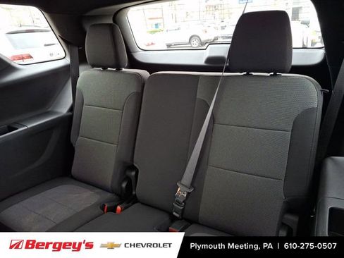 Certified 2023 Chevrolet Traverse LT image 12