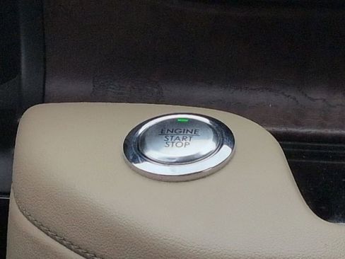 Used 2023 Lincoln Aviator Reserve w/ Equipment Group 201A AWD/4WD image 16