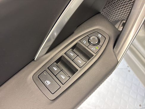 Used 2026 BMW X2 xDrive28i w/ M Sport Package AWD/4WD image 22