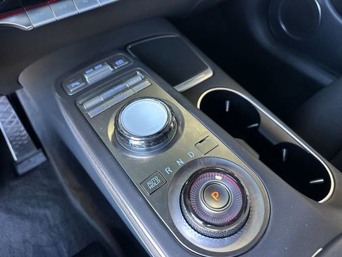 Used 2025 Genesis GV70 3.5T Sport image 23