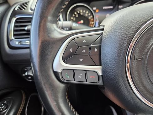 Used 2019 Jeep Compass Limited AWD/4WD image 31