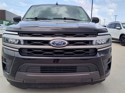Used 2024 Ford Expedition XLT RWD image 13