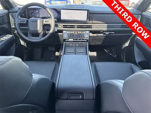 Used 2025 Hyundai Santa Fe Calligraphy image 2