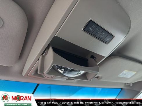 Used 2013 Chrysler Town & Country Touring image 22