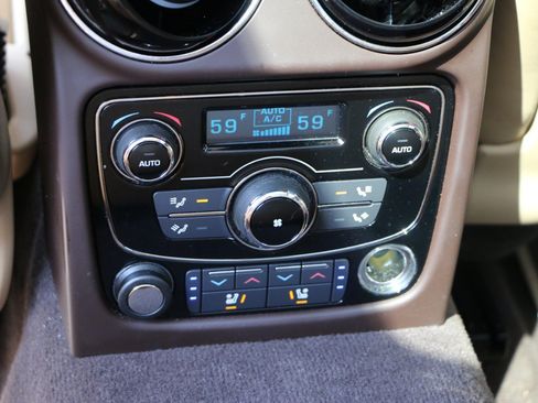 Used 2018 Jaguar XJ Supercharged RWD image 35
