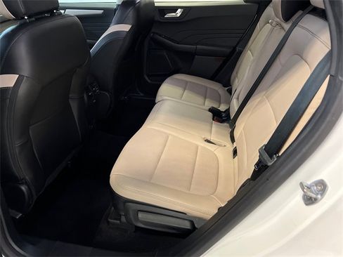 Used 2022 Ford Escape SEL w/ Technology Package image 17