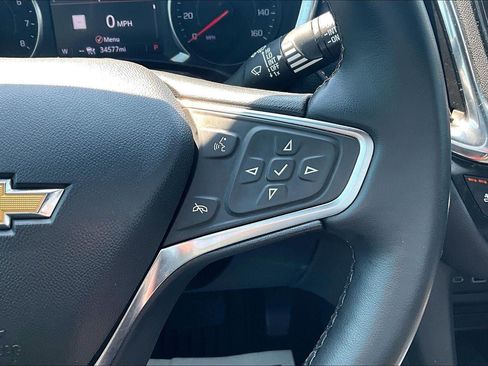 Used 2024 Chevrolet Equinox Premier AWD/4WD image 17