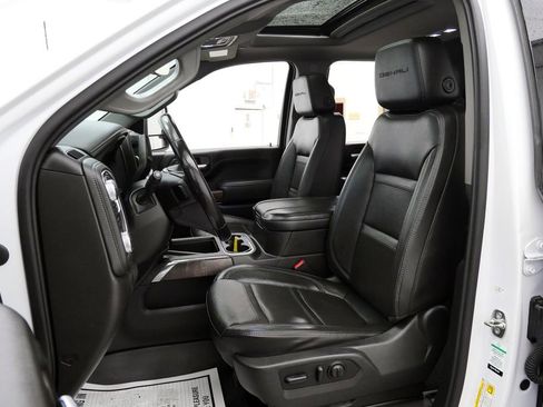 Used 2023 GMC Sierra 3500 Denali w/ Denali Ultimate Package AWD/4WD image 11