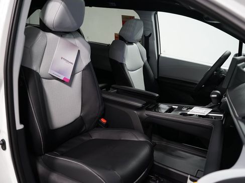 New 2026 Toyota Sienna XSE image 29