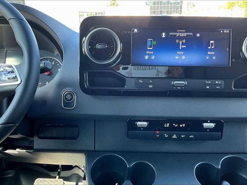 New 2025 Mercedes-Benz Sprinter 3500 image 6