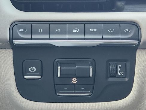 Used 2024 Cadillac Escalade ESV Sport Platinum AWD/4WD image 21