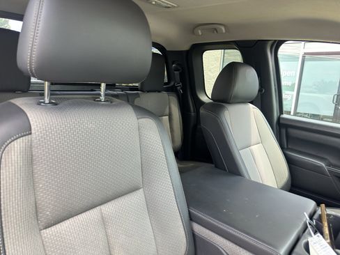 Used 2019 Nissan Titan S w/ S Utility Package RWD image 12