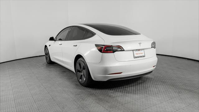 Used 2021 Tesla Model 3 Standard Range Plus RWD image 4