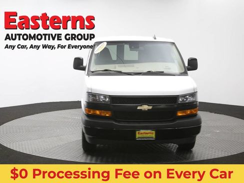 Used 2021 Chevrolet Express 3500 w/ Driver Convenience Package RWD image 48