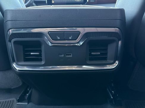 Certified 2025 GMC Sierra 1500 Denali Ultimate image 13