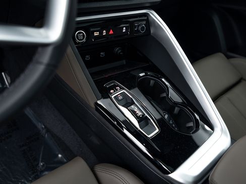 New 2025 Audi Q5 Premium Plus image 11