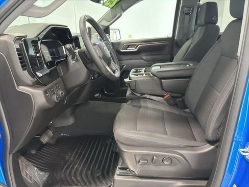 Used 2025 Chevrolet Silverado 1500 LT image 10