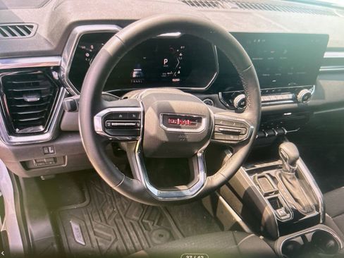 Used 2026 GMC Canyon Elevation w/ Convenience Package RWD image 12