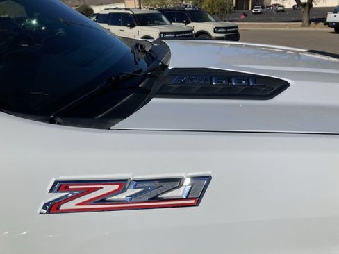 Used 2024 Chevrolet Silverado 2500 Custom w/ Custom Value Package image 5