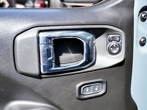 New 2025 Jeep Gladiator Willys image 31