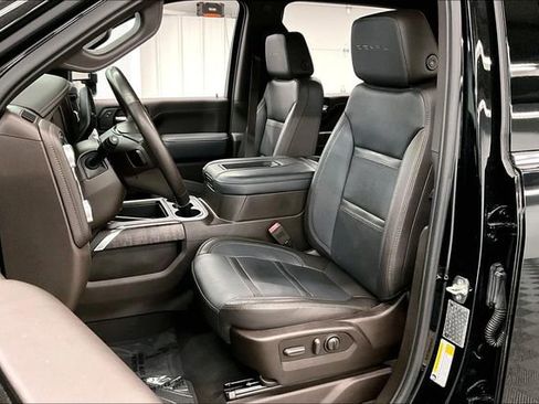 Used 2021 GMC Sierra 3500 Denali w/ Denali Ultimate Package AWD/4WD image 24