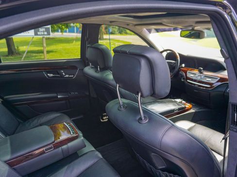 Used 2007 Mercedes-Benz S 600 image 30