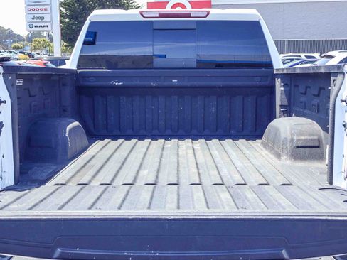 Used 2020 GMC Sierra 1500 SLE w/ SLE Value Package RWD image 15