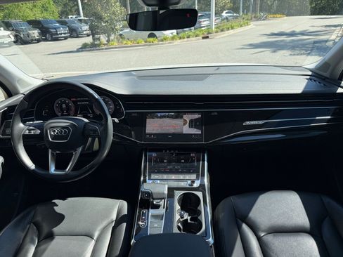 Used 2023 Audi Q7 3.0T Premium Plus AWD/4WD image 30