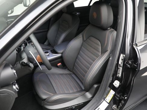 New 2025 Alfa Romeo Giulia Intensa w/ Driving Assist Package image 16