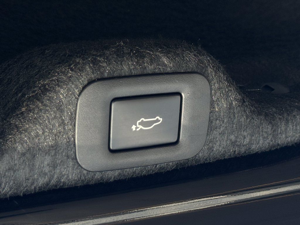 Used 2024 Lexus ES 350 w/ Premium Package FWD image 17