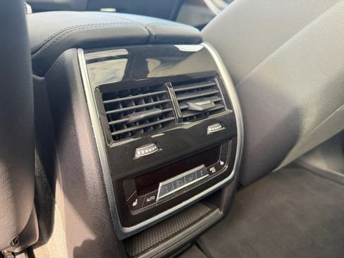 Used 2021 BMW X5 xDrive45e w/ M Sport Package AWD/4WD image 19