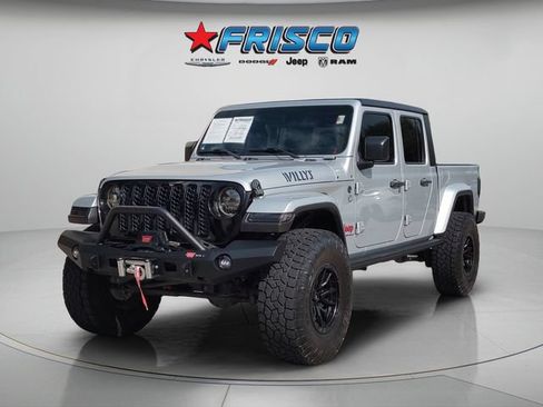Used 2023 Jeep Gladiator Sport AWD/4WD image 3