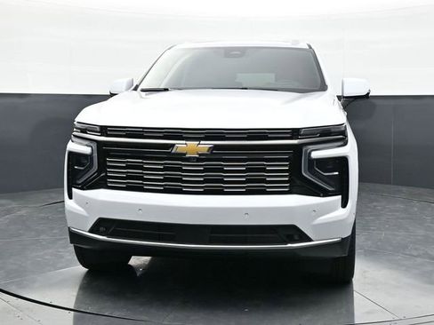 New 2026 Chevrolet Suburban High Country AWD/4WD image 2