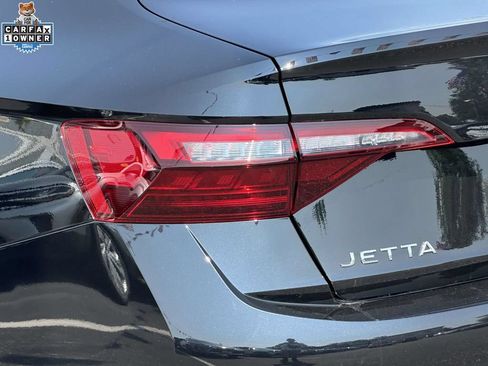 Used 2023 Volkswagen Jetta Sport FWD image 10