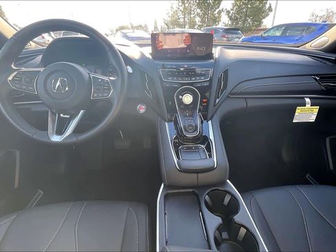 Used 2025 Acura RDX SH-AWD image 16