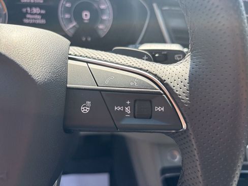 Used 2024 Audi Q5 e Premium Plus w/ Premium Plus Package image 22