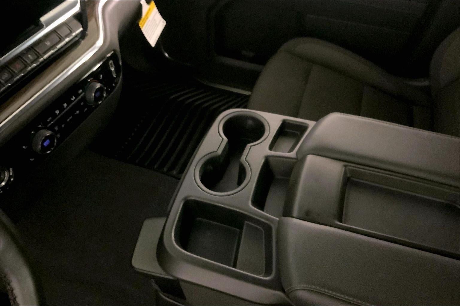 Used 2024 Chevrolet Silverado 1500 LT AWD/4WD image 17