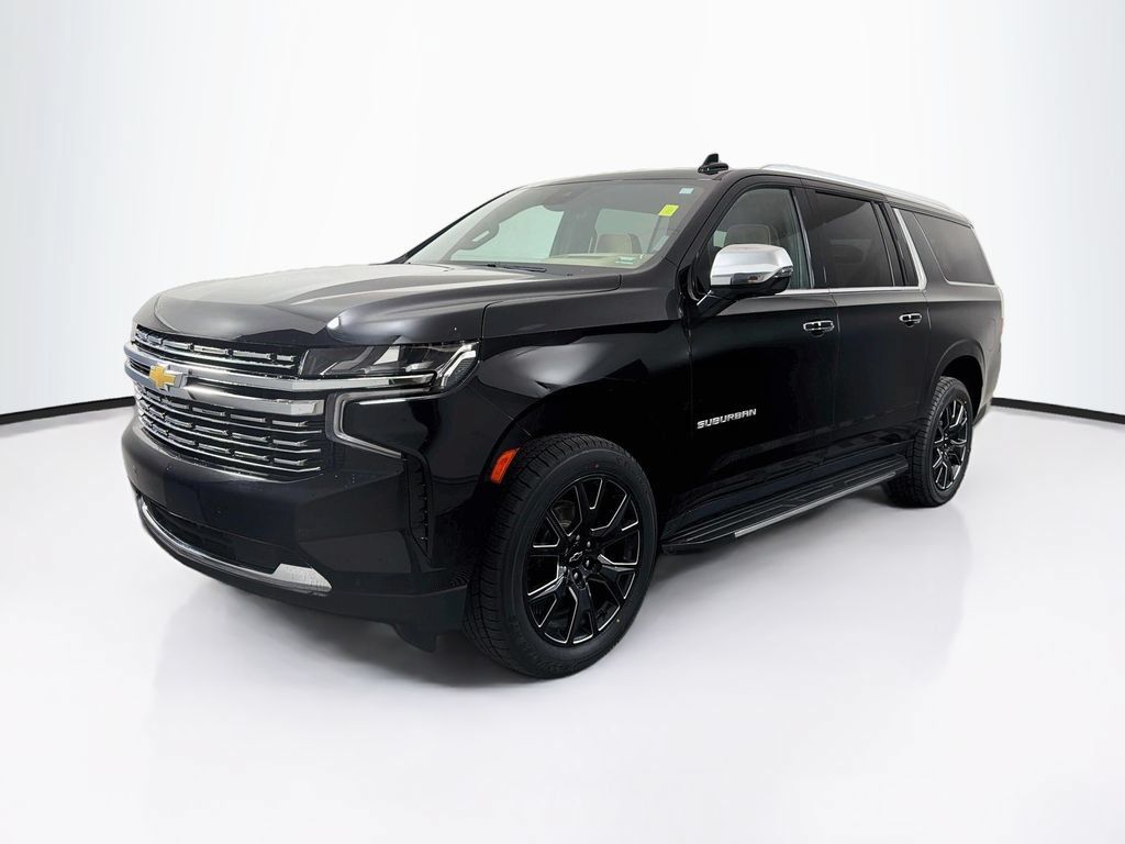 Used 2023 Chevrolet Suburban Premier AWD/4WD image 3